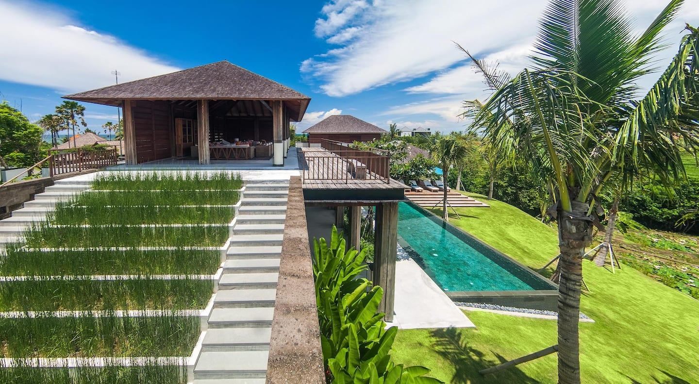 TRANQUIL LUXURY ESTATE WITH OCEAN VIEW